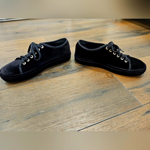Chanel Black Velvet Sneakers - Size 39 1/2 - Picture 2 of 12